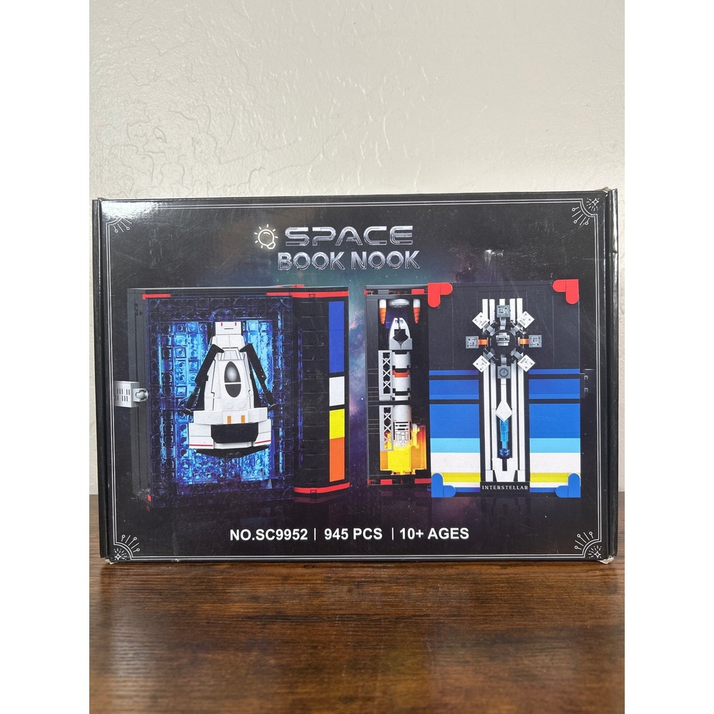 HOGOKIDS Space Book Nook Interstellar Building Block Set 945 Pcs SC9952 LED